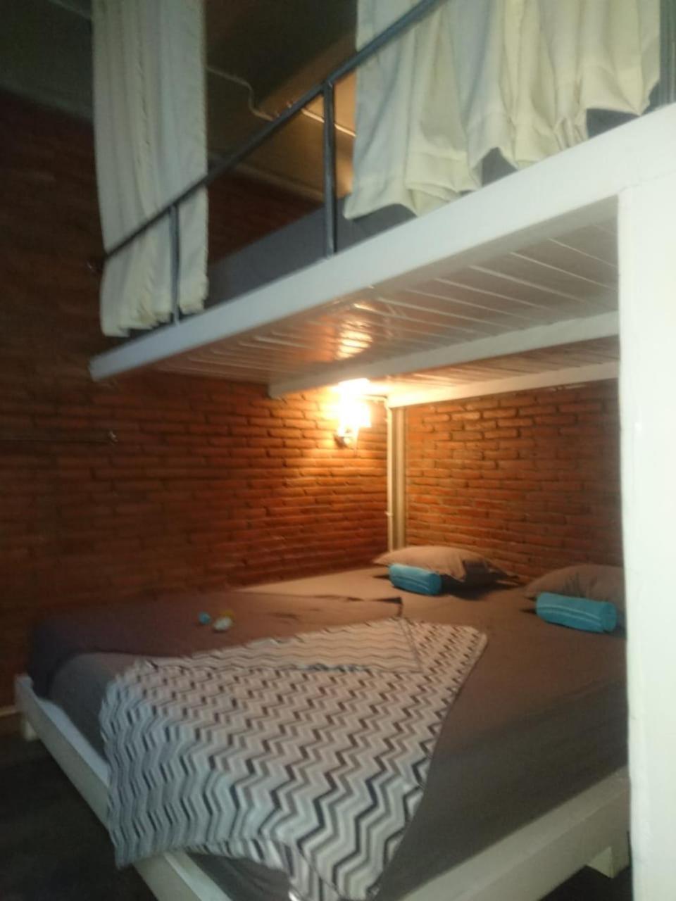 Shelter Hostel Маланг Екстер'єр фото