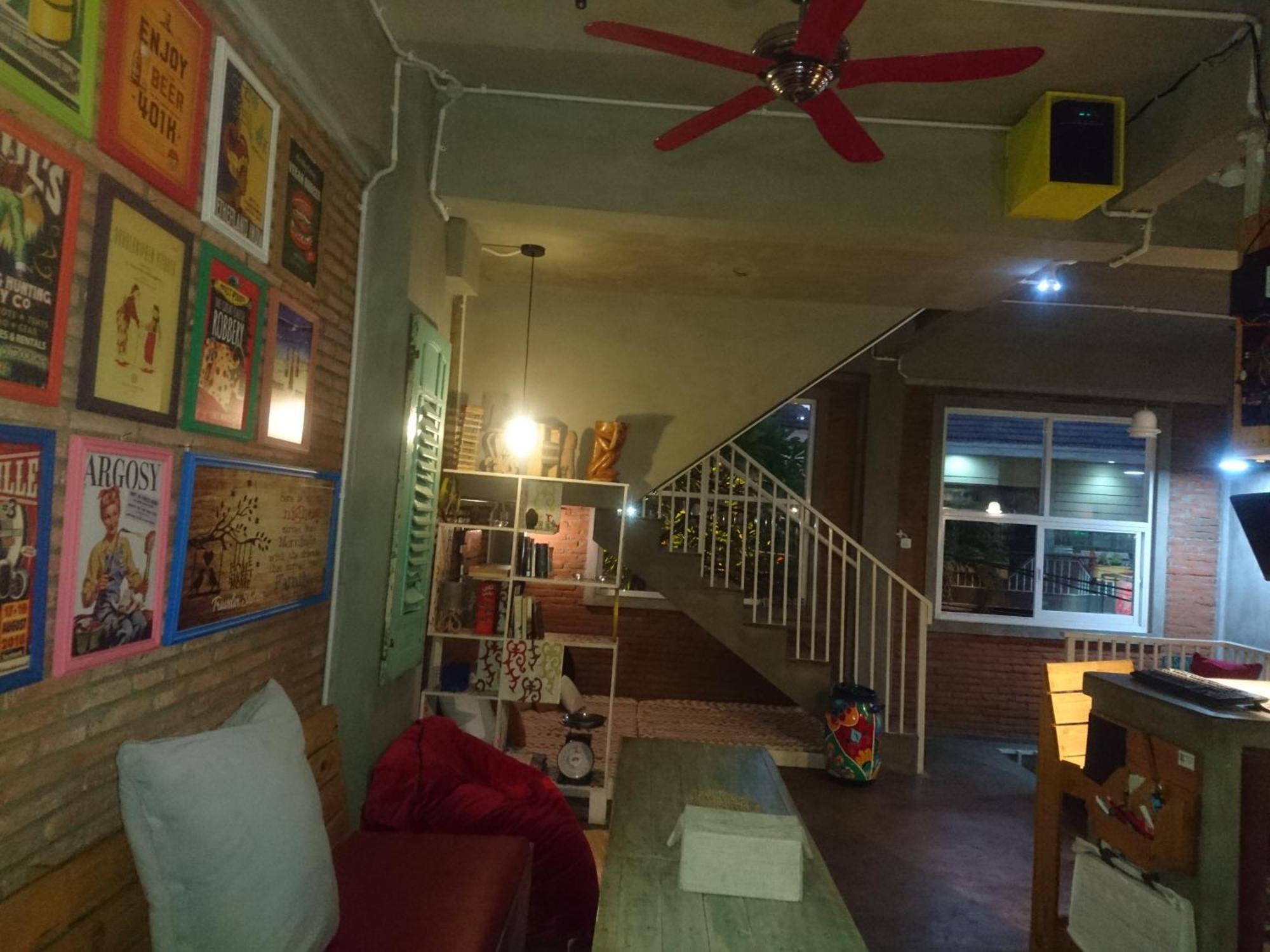 Shelter Hostel Маланг Екстер'єр фото